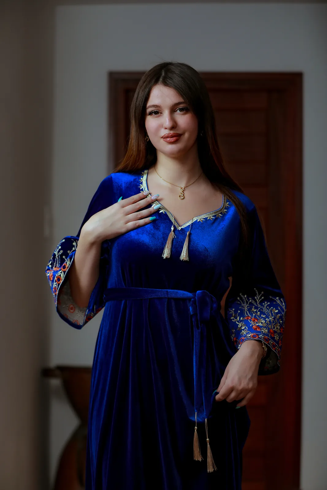 جبة قطيفة Royal Blue كود 32