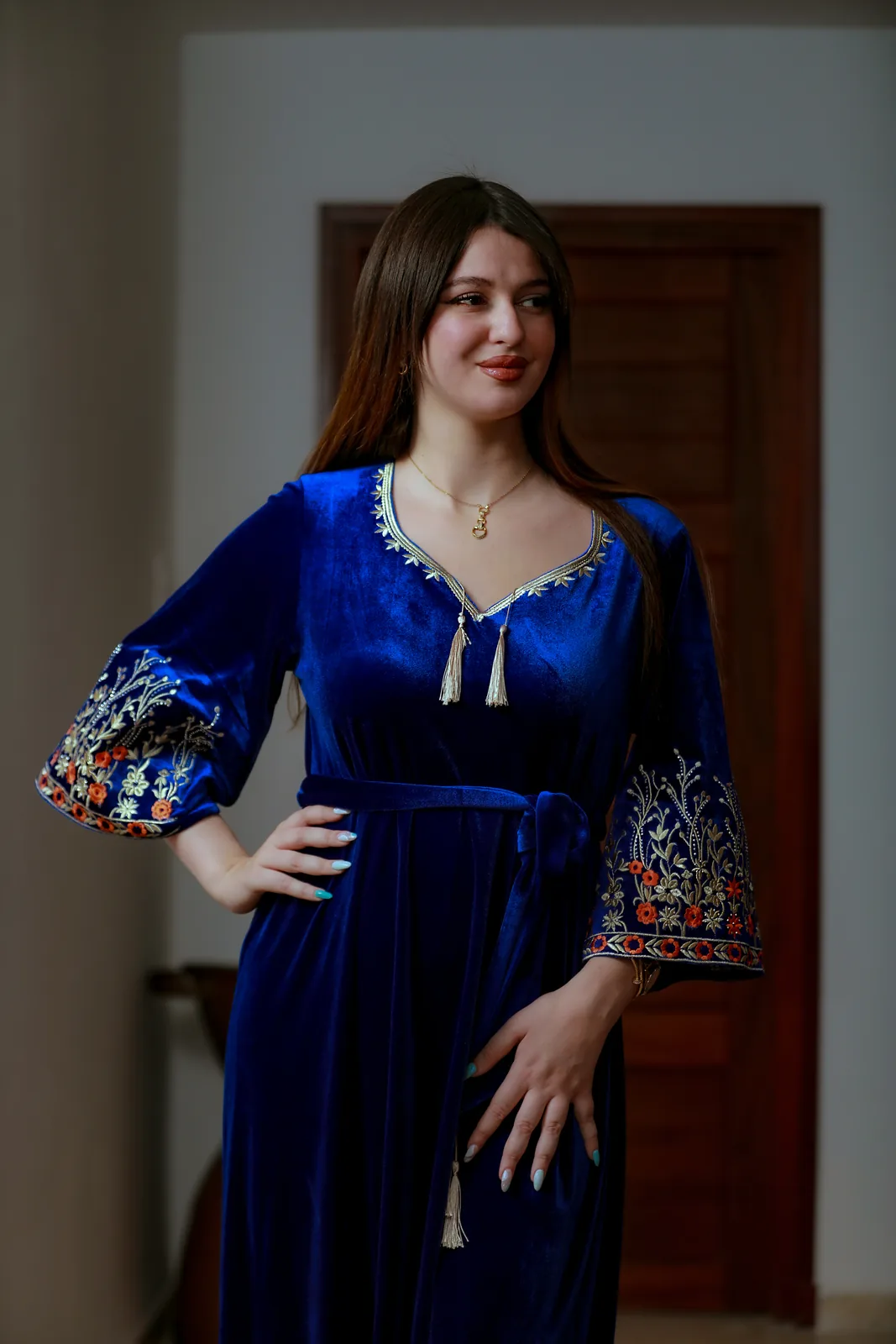 جبة قطيفة Royal Blue كود 32