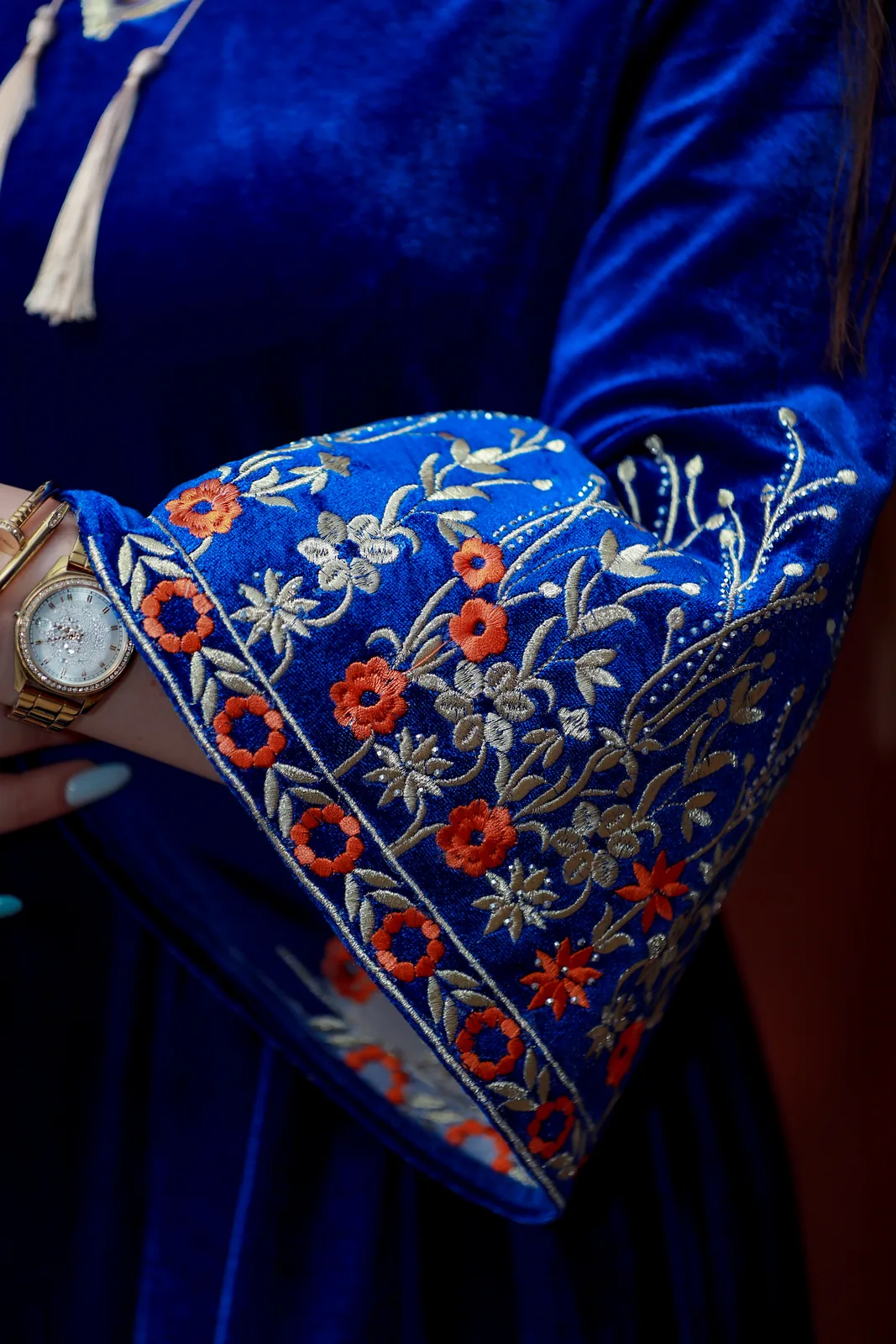 جبة قطيفة Royal Blue كود 32