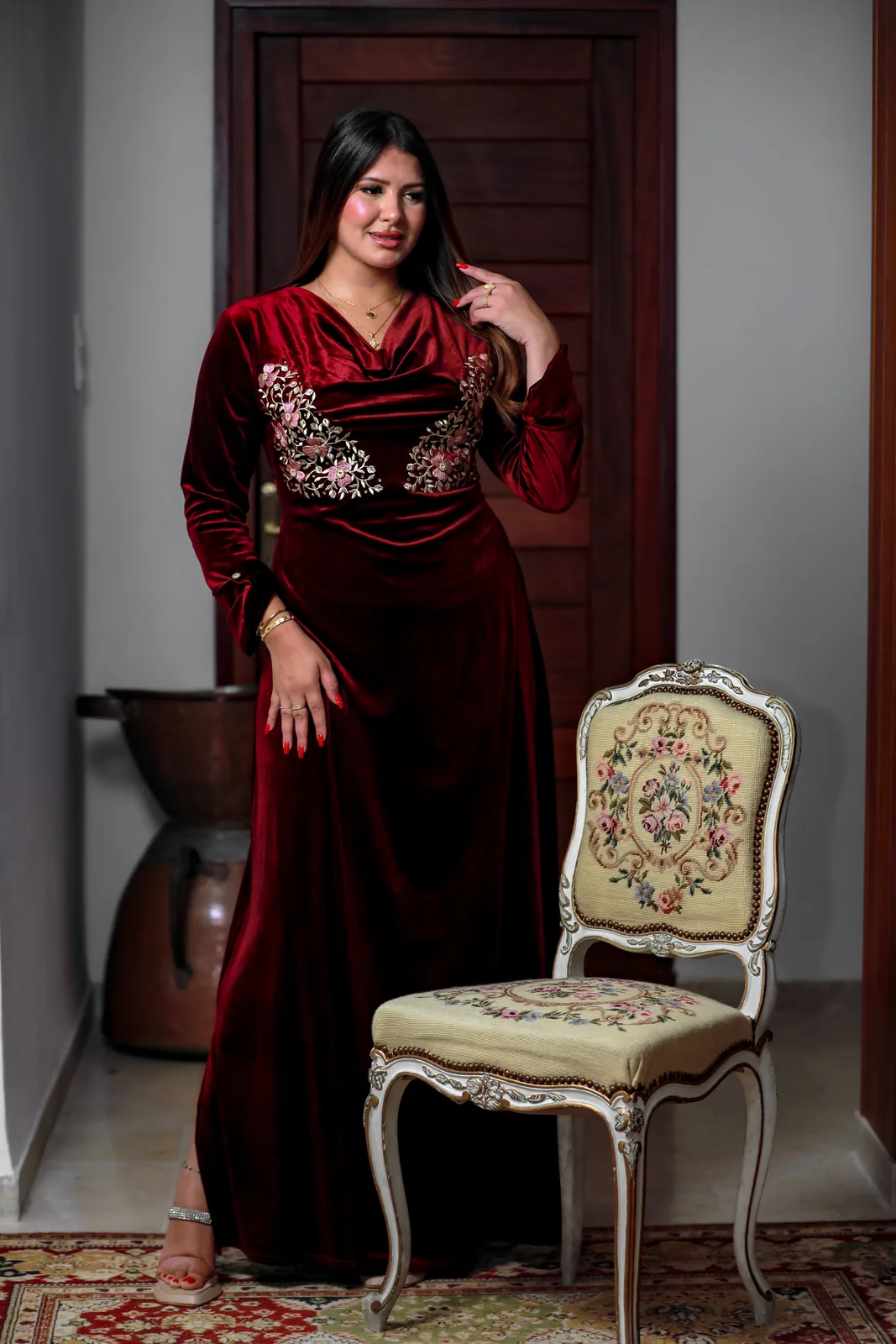 جبة قطيفة bordeaux كود 33