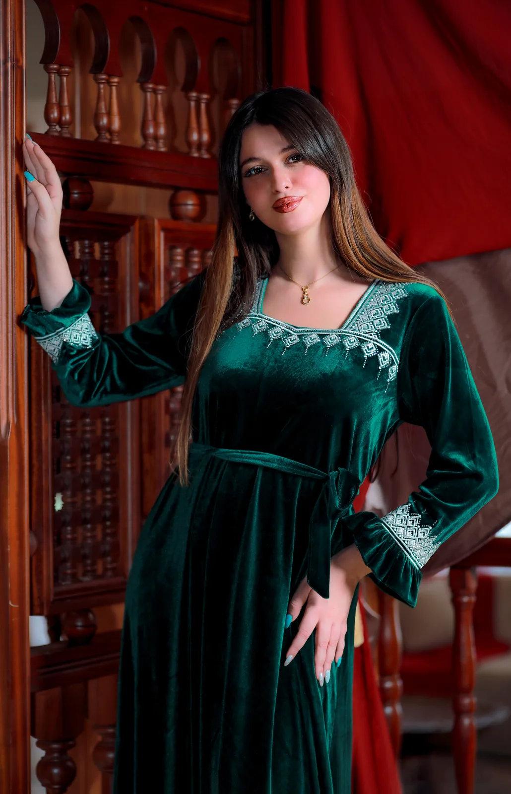 جبة قطيفة Vert- كود 28