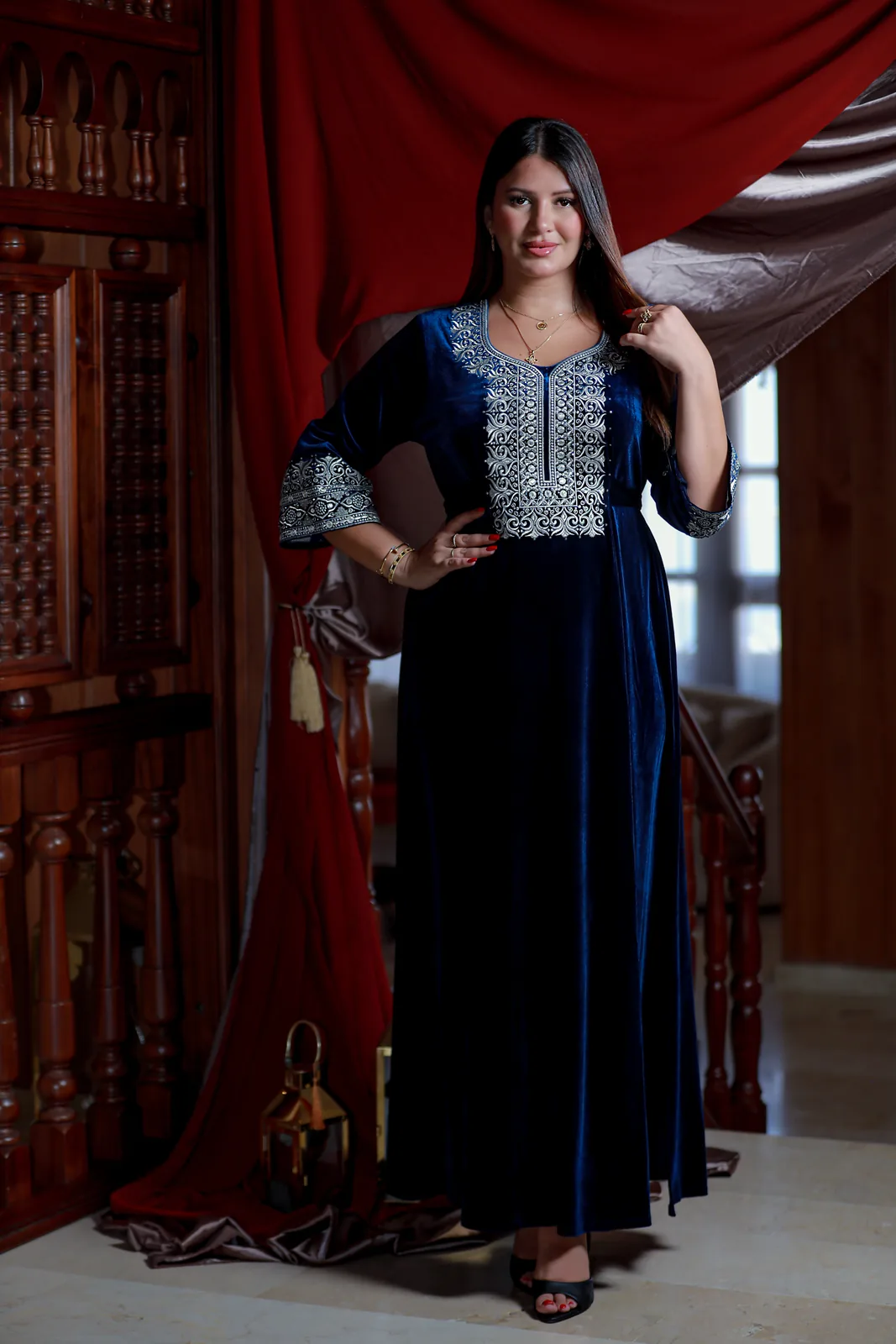 جبة قطيفة Bleu Nuit كود 37